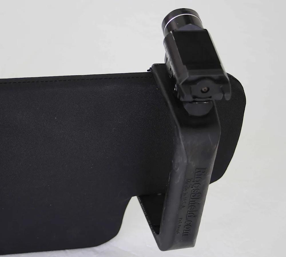 https://www.221btactical.com/cdn/shop/products/civilian-riggs-shield-ballistic-shield-riggs-138766.jpg?v=1622949547